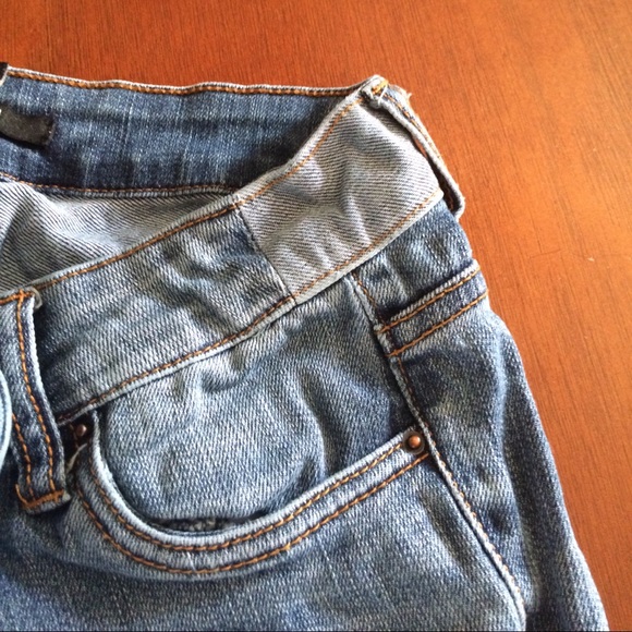 Forever 21 Distressed Skinny Jeans - Picture 5 of 8